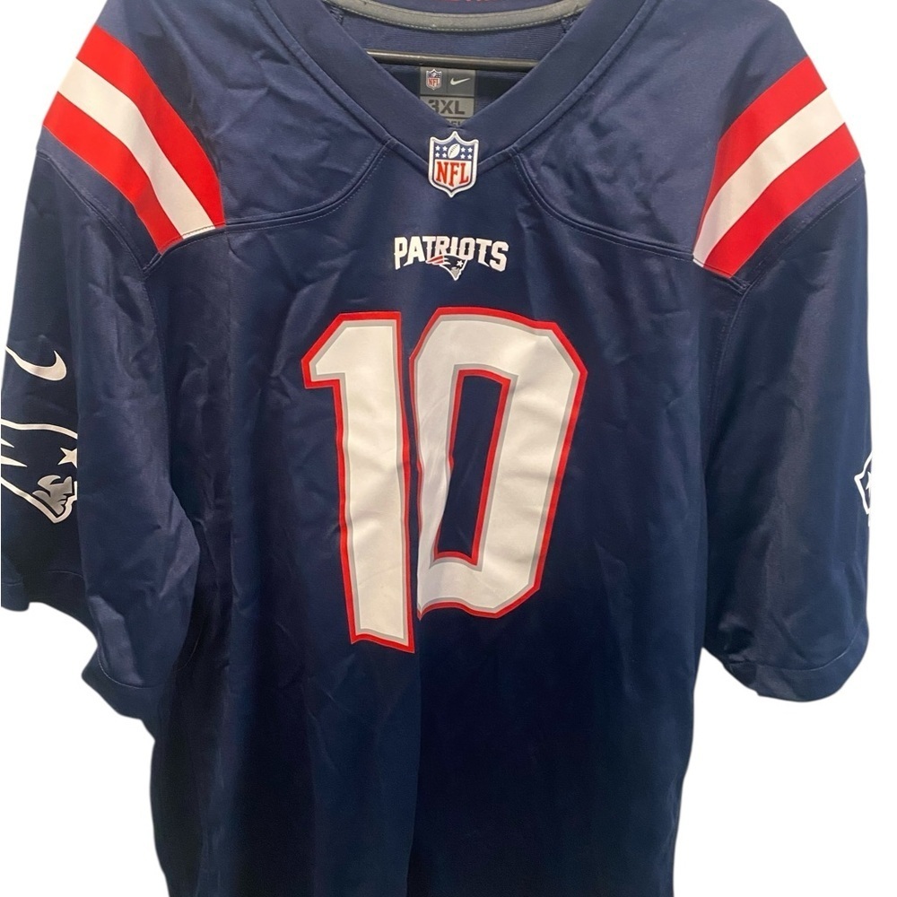 Nike New England Patriots Mac Jones Jersey